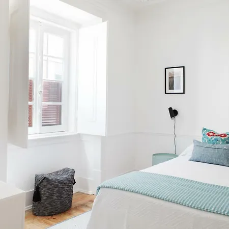 Appartement Renovated Charming With Terrace In Lapa Lisboa